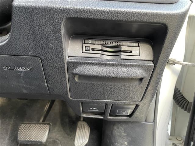 Toyota NOAH 2016 8540371-7
