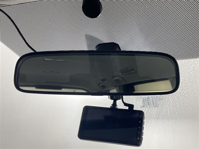 Toyota NOAH 2008 8540372-1