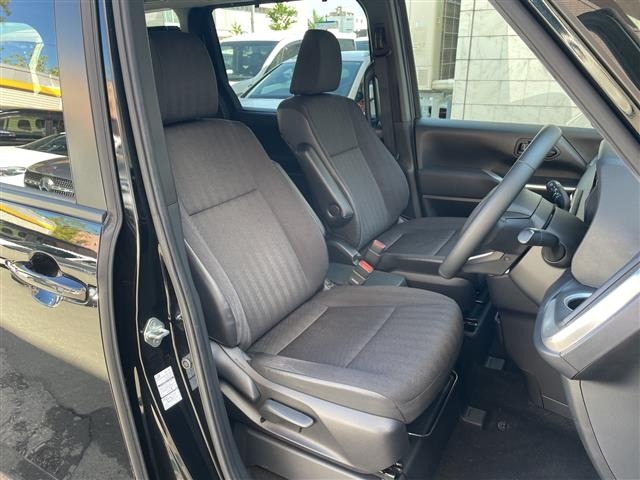 Toyota NOAH 2023 8540377-12