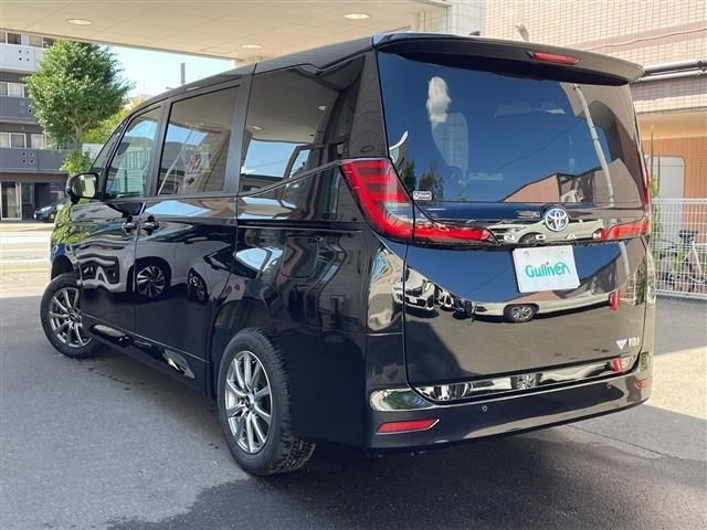 Toyota NOAH 2023 8540377-13