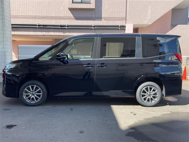 Toyota NOAH 2023 8540377-21