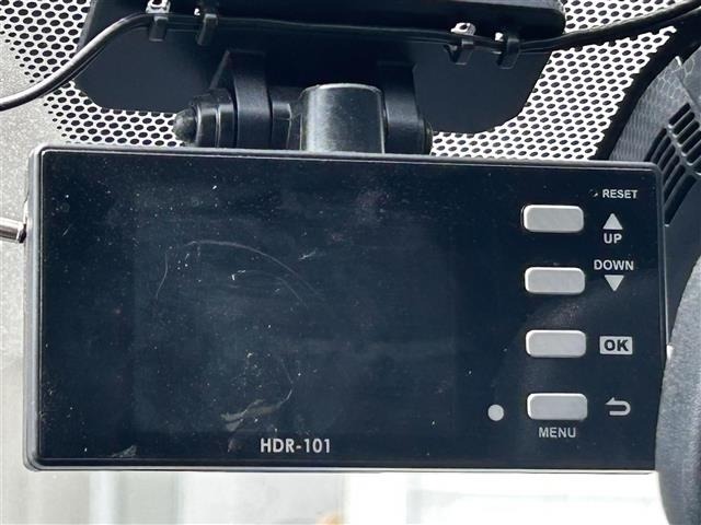 Toyota NOAH 2015 8540378-11