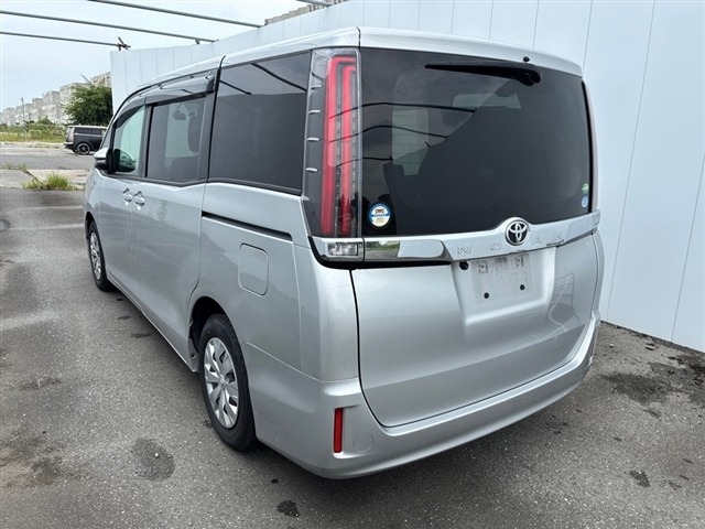 Toyota NOAH 2019 8540719-1