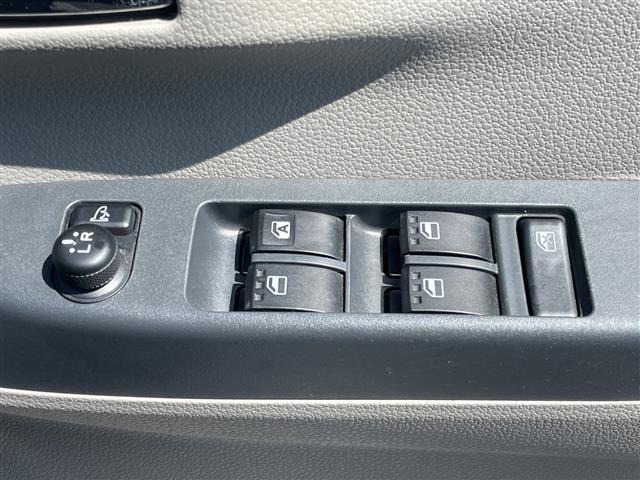 Toyota PIXIS EPOCH 2013 8550794-10