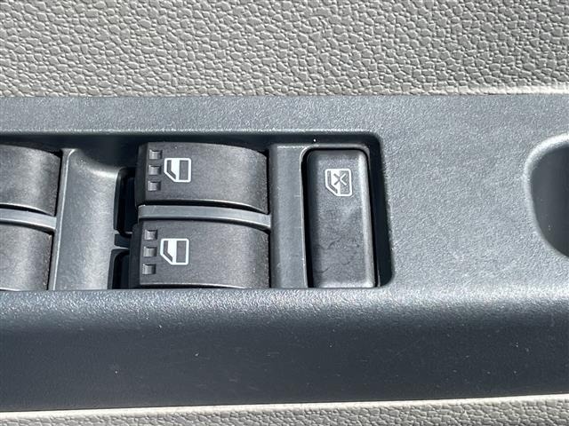 Toyota PIXIS EPOCH 2013 8550794-12