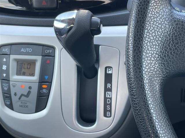 Toyota PIXIS EPOCH 2013 8550794-19