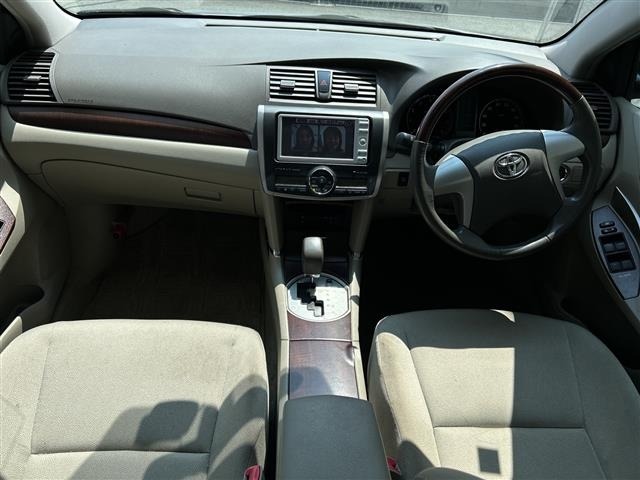 Toyota PREMIO 2010 8541479-14