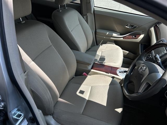 Toyota PREMIO 2010 8541479-2