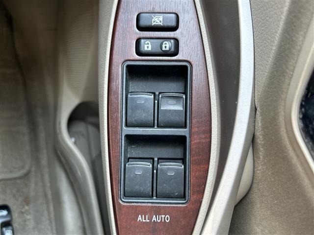 Toyota PREMIO 2010 8541479-7