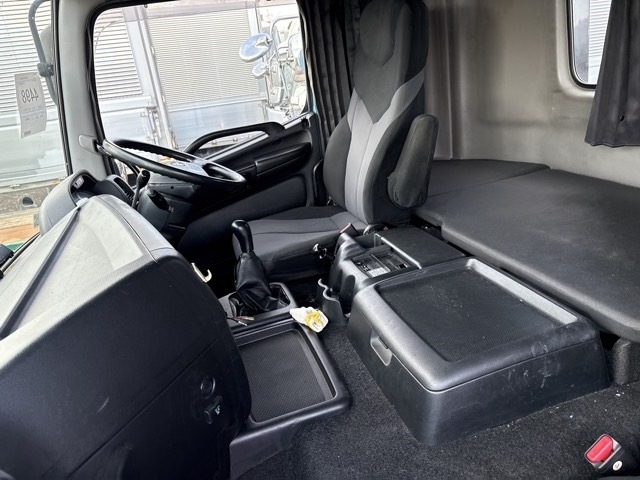 Hino PROFIA 2018 8559304-5