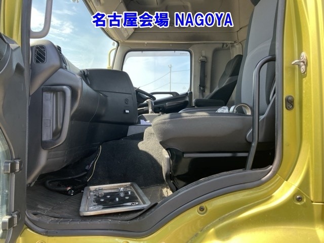 Hino PROFIA 2017 8559315-3
