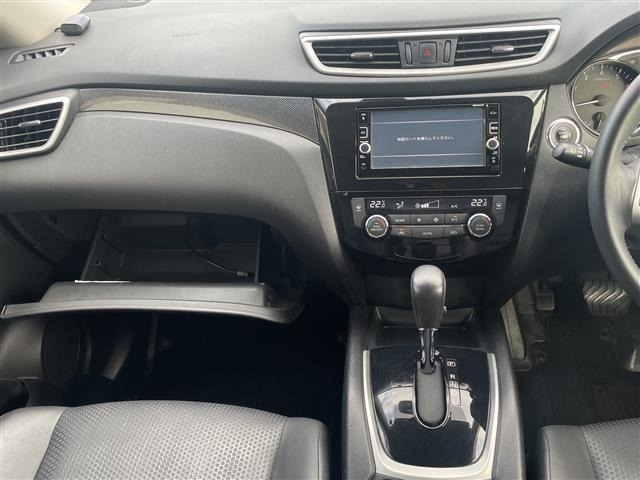 Nissan X-TRAIL 2016 8557124-11