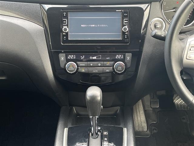 Nissan X-TRAIL 2016 8557124-12