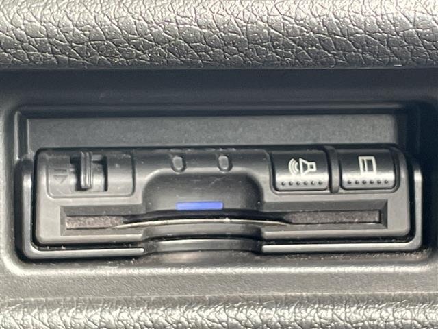 Nissan X-TRAIL 2016 8557124-6