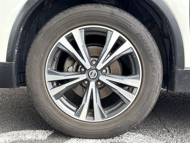 Nissan X-TRAIL 2018 8557216-20