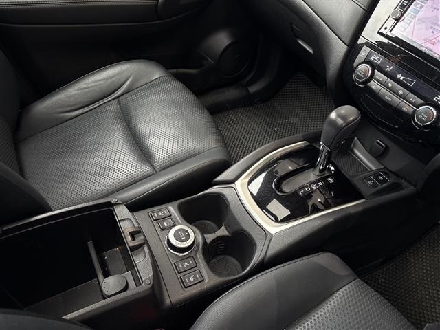 Nissan X-TRAIL 2018 8557216-5