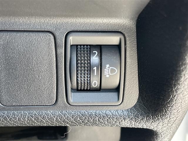 Nissan X-TRAIL 2021 8557217-10