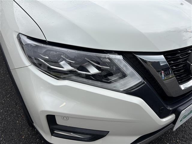Nissan X-TRAIL 2017 8557228-12