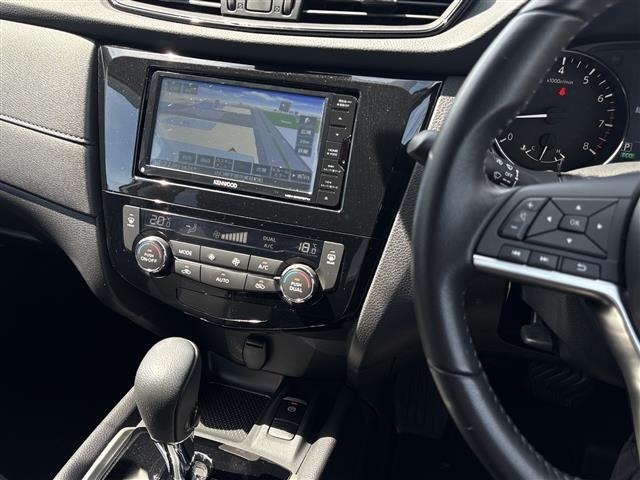 Nissan X-TRAIL 2020 8557236-11