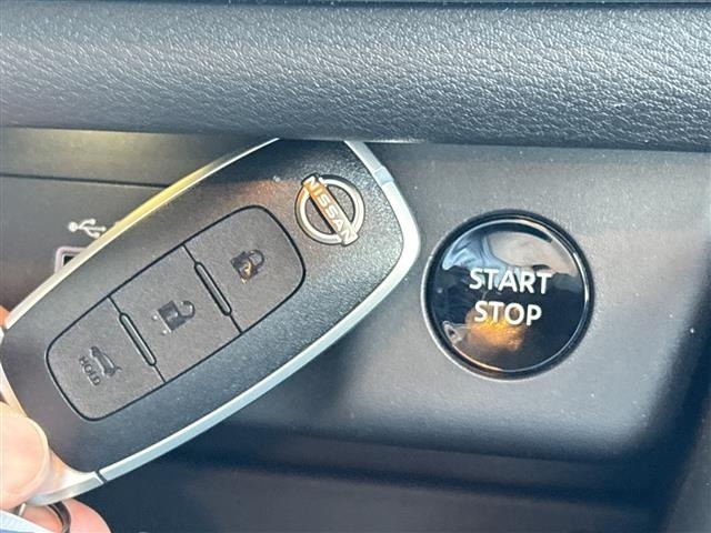 Nissan X-TRAIL 2023 8557273-7