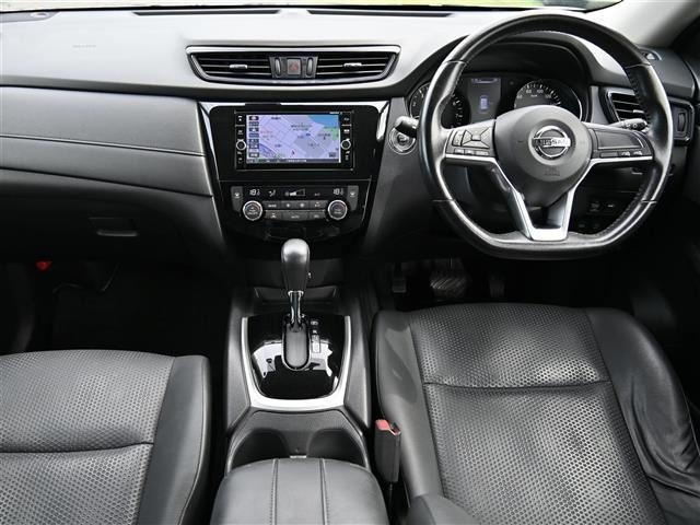 Nissan X-TRAIL 2018 8557278-15