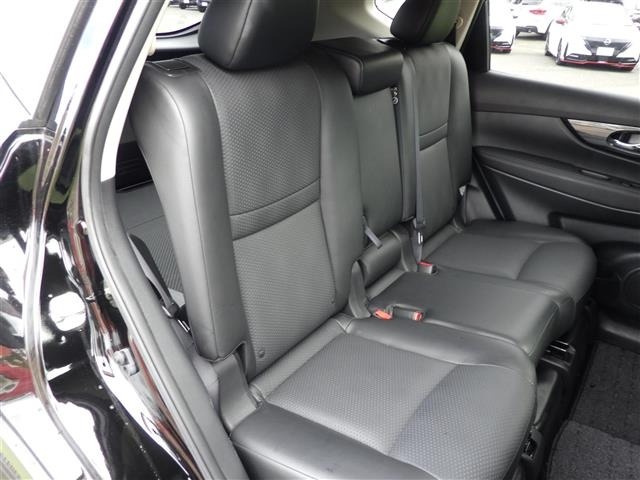 Nissan X-TRAIL 2018 8557278-4