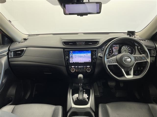 Nissan X-TRAIL 2018 8557297-14
