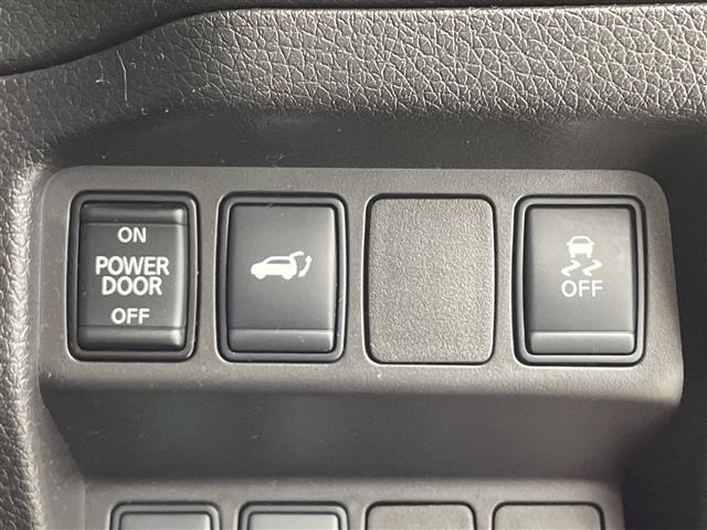 Nissan X-TRAIL 2018 8557297-22