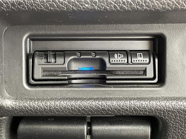 Nissan X-TRAIL 2018 8557297-4