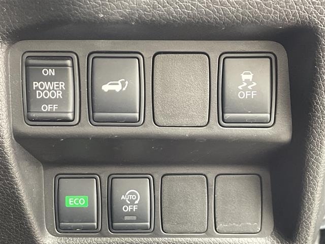 Nissan X-TRAIL 2017 8557341-11
