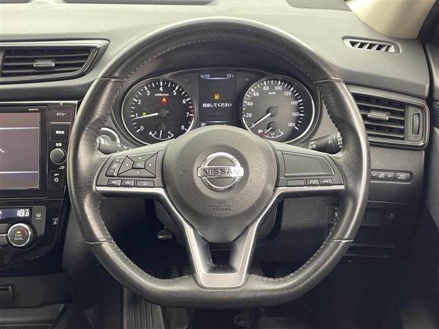 Nissan X-TRAIL 2017 8557341-17