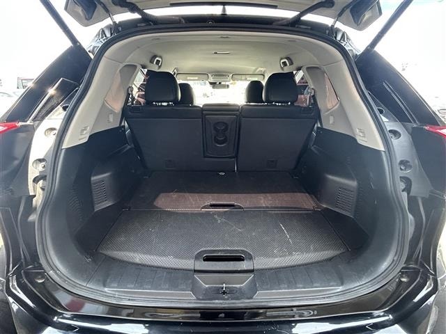 Nissan X-TRAIL 2018 8557359-20