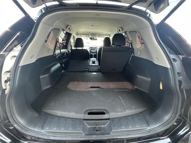 Nissan X-TRAIL 2018 8557359-22