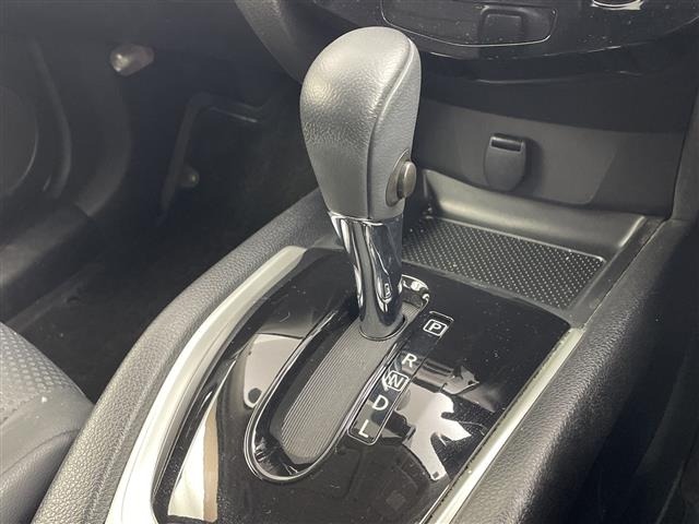 Nissan X-TRAIL 2015 8557372-6