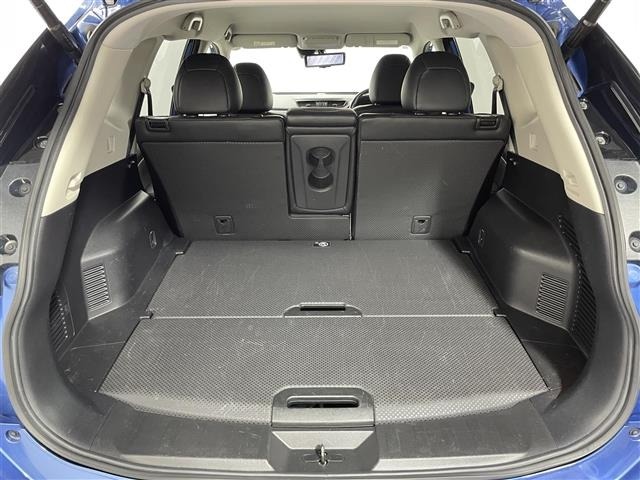 Nissan X-TRAIL 2018 8557444-10