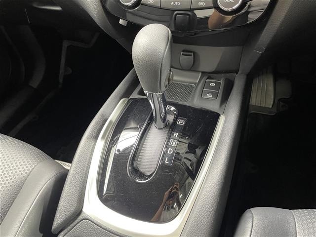 Nissan X-TRAIL 2018 8557444-11