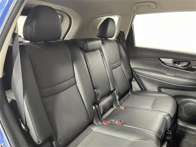 Nissan X-TRAIL 2018 8557444-3