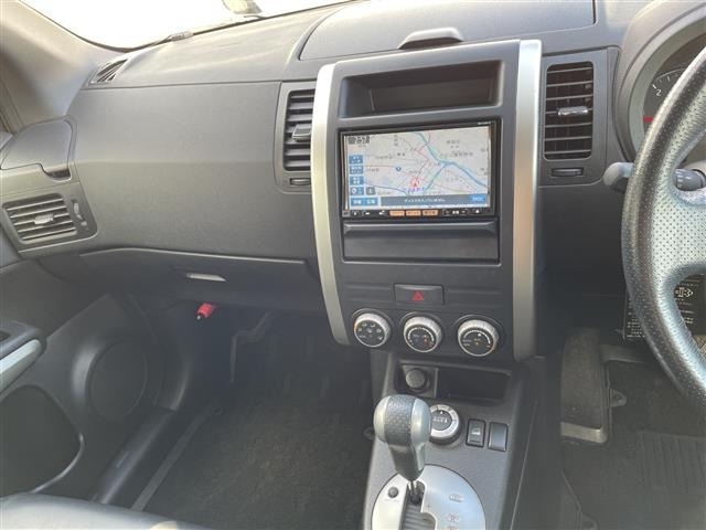 Nissan X-TRAIL 2013 8557466-11