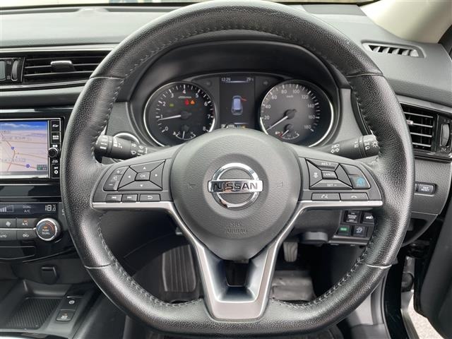Nissan X-TRAIL 2022 8557513-10