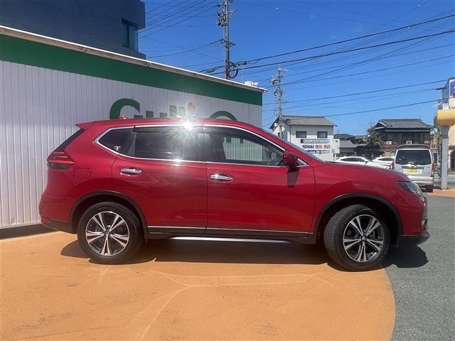 Nissan X-TRAIL 2017 8557595-4