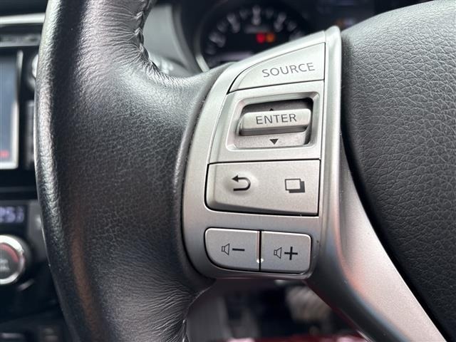 Nissan X-TRAIL 2016 8557678-11