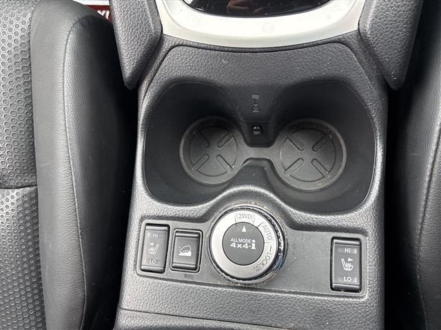Nissan X-TRAIL 2016 8557678-9