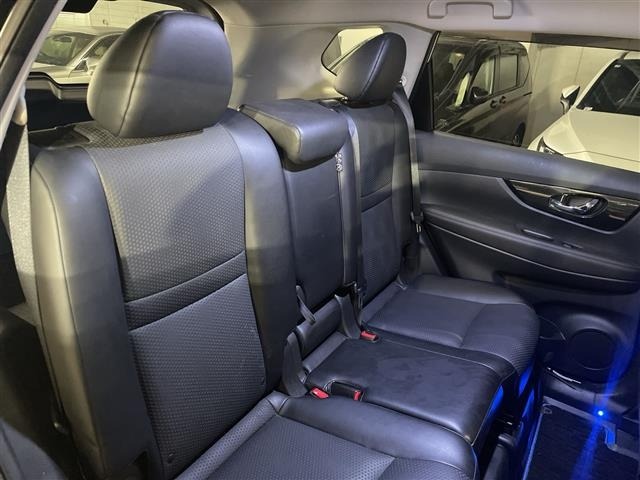 Nissan X-TRAIL 2017 8557707-19