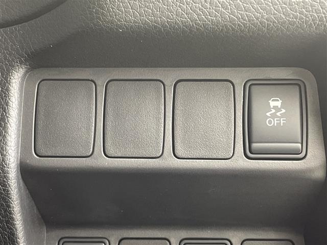 Nissan X-TRAIL 2017 8557743-11