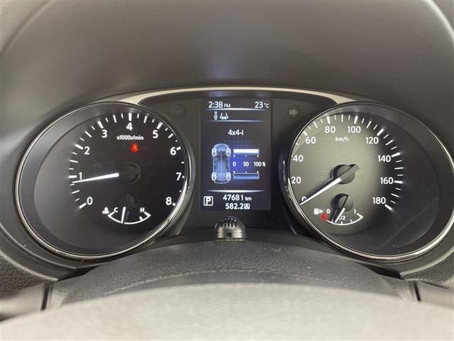 Nissan X-TRAIL 2017 8557743-16
