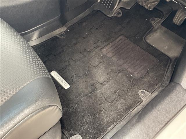 Nissan X-TRAIL 2017 8557744-14