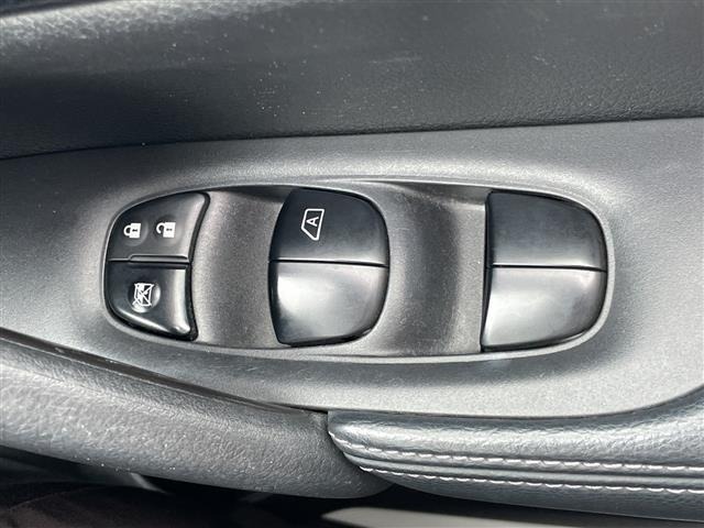Nissan X-TRAIL 2016 8557782-2