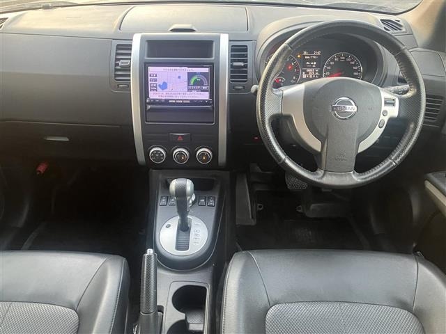 Nissan X-TRAIL 2013 8557789-14
