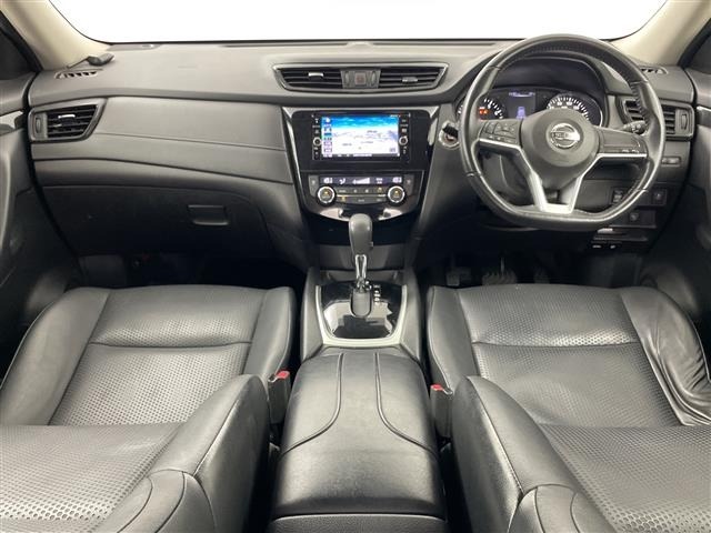 Nissan X-TRAIL 2018 8557793-16