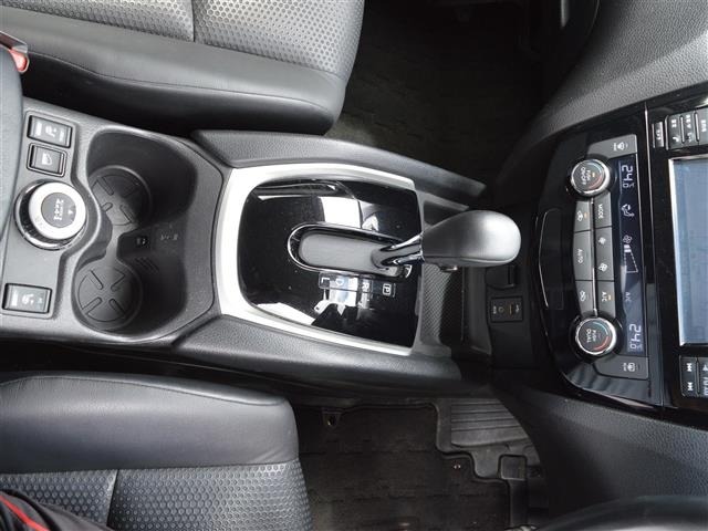 Nissan X-TRAIL 2017 8557805-9